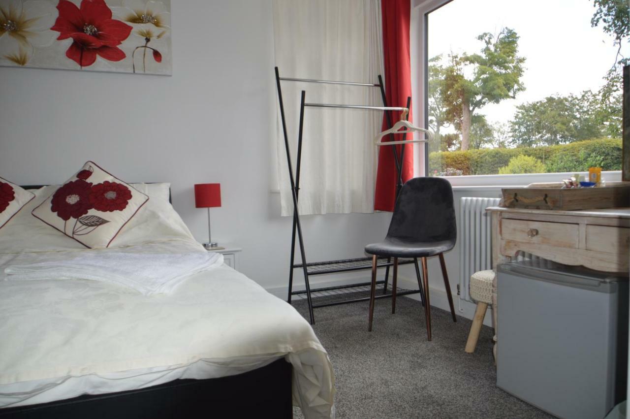 Tarras Hotel Little Hadham Esterno foto